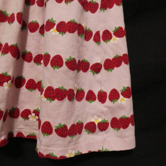 H&M | 2-4 years | Sleeveless Pink Summer Dress With Allover Strawberry Print - Picture 9 of 16